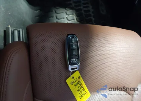 2021 Audi Q7 Prestige 55 Tfsi Quattro Tiptronic z USA, uszkodzony, nr VIN WA1VXAF72MD011778